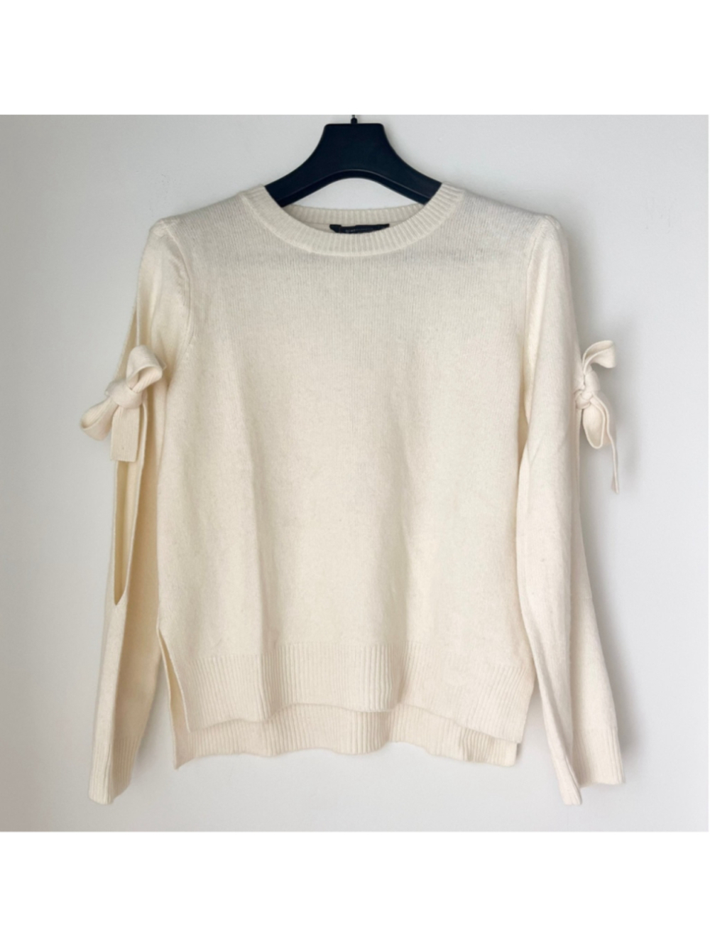 BCBGMaxAzria Sz S Cream Sweater Ribbed Hem Cold Shoulder Bow Coquette Soft Girl